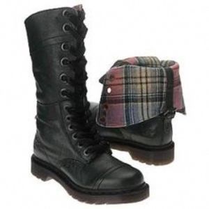 Vintage Dr. Martens Triumph 1914